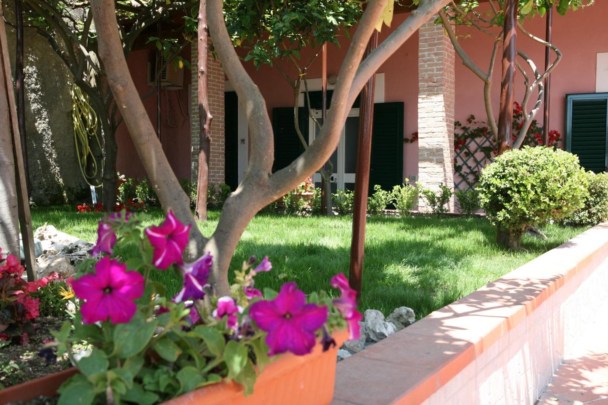 Le Marelle Hotel Furore Exterior foto